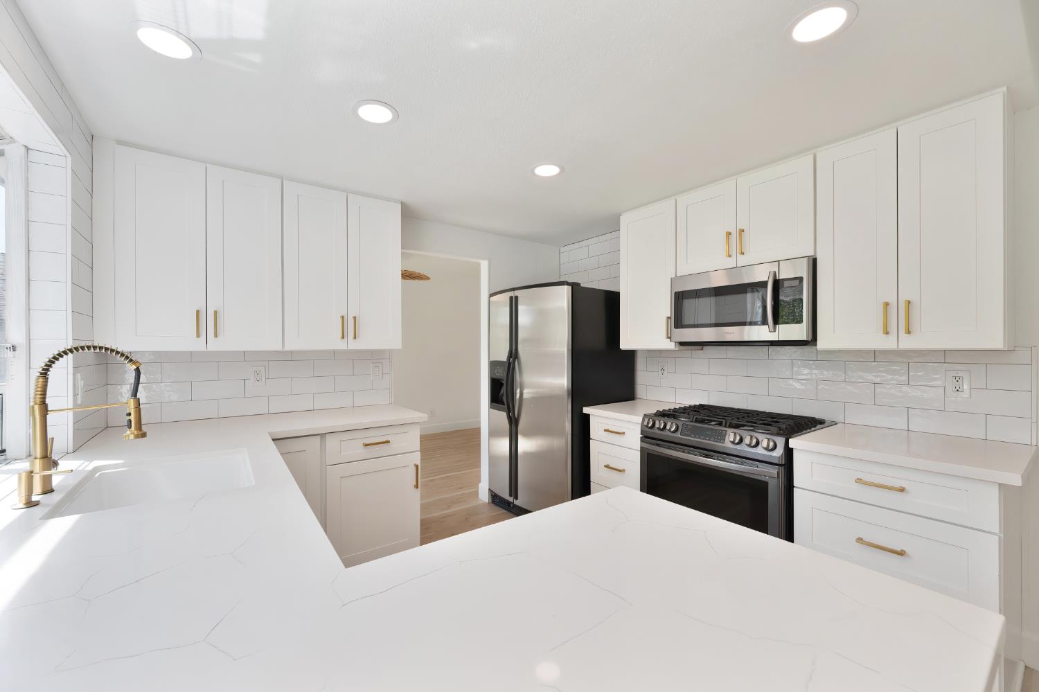 Coral Oak Way, Citrus Heights, California image 15