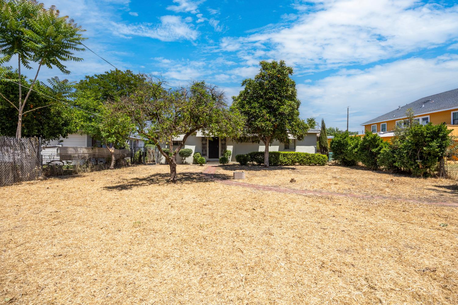 S San Joaquin Street, Stockton, California image 30
