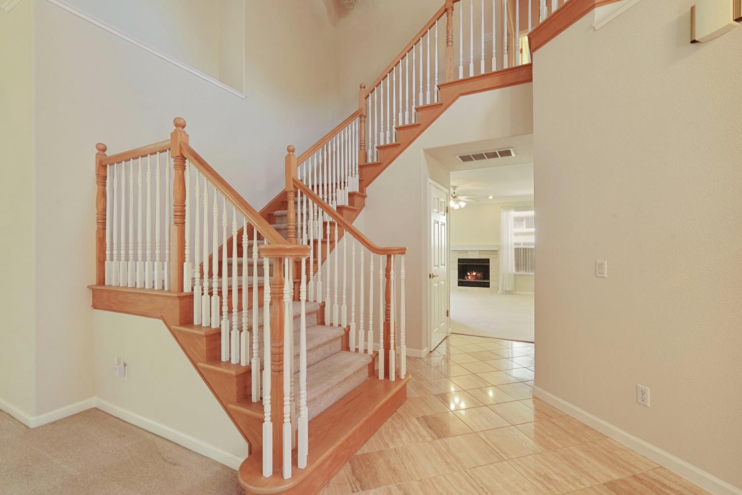 Detail Gallery Image 13 of 50 For 1053 L Aloutte Way, Sacramento,  CA 95831 - 4 Beds | 3 Baths