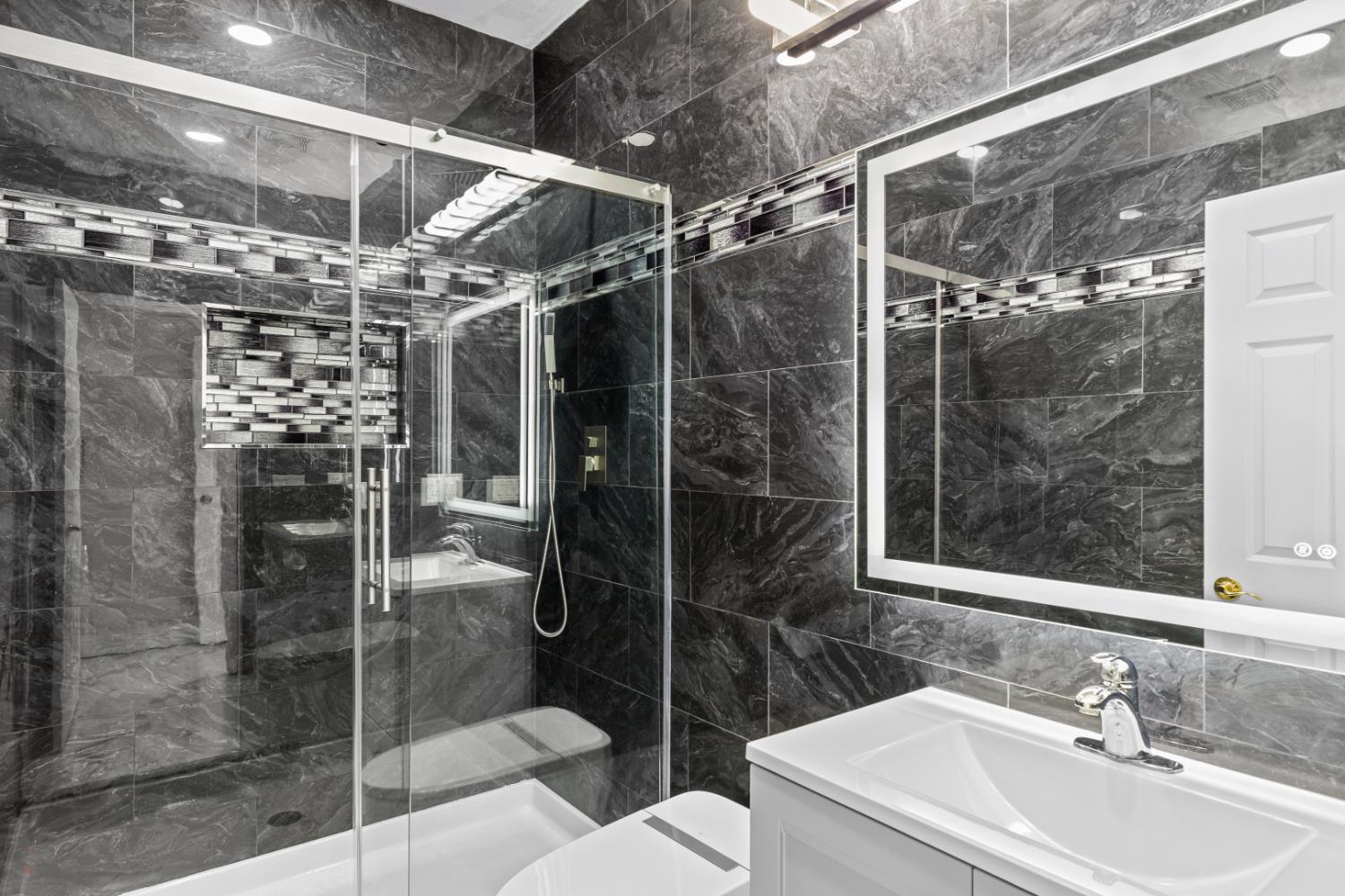 Detail Gallery Image 75 of 82 For 2431 Ogden Sannazor Ct, Tracy,  CA 95377 - 6 Beds | 4/1 Baths