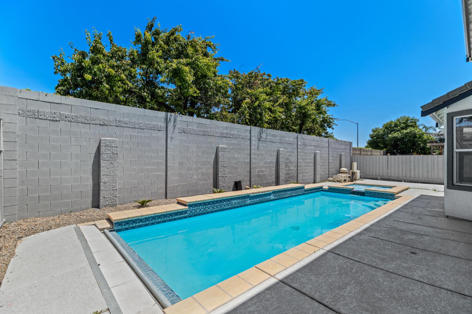 Detail Gallery Image 79 of 82 For 2431 Ogden Sannazor Ct, Tracy,  CA 95377 - 6 Beds | 4/1 Baths