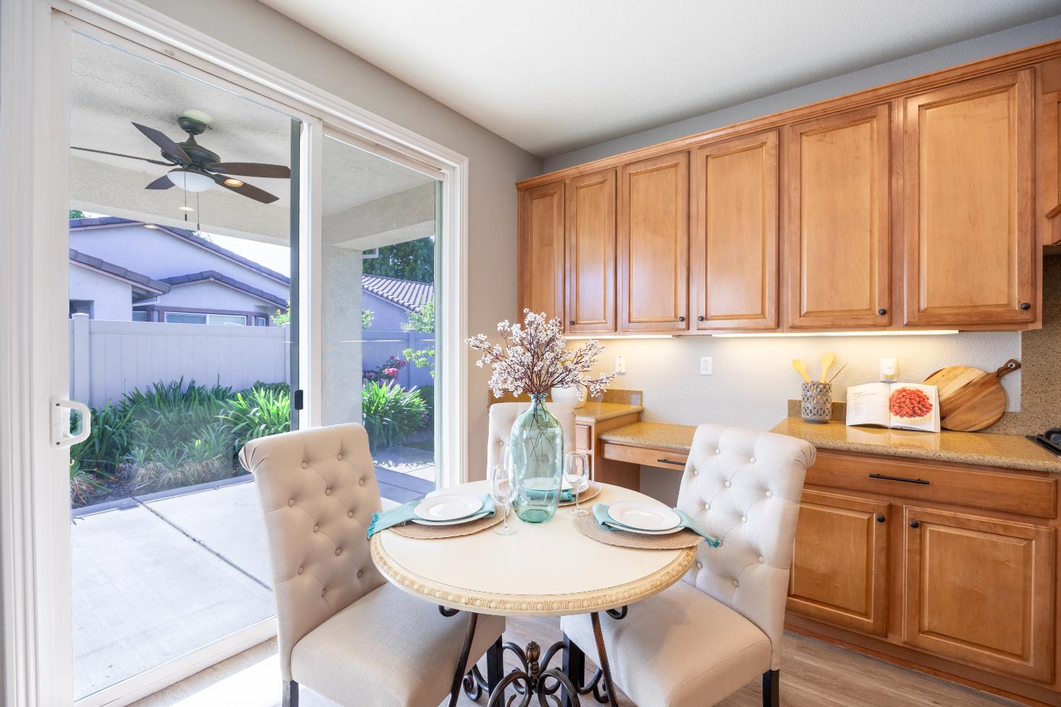 Rose Briar Place, Manteca, California image 12