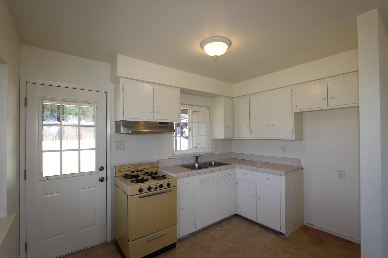 Shale Ridge Lane, Auburn, California image 5