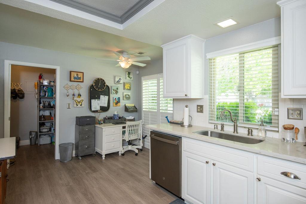 Venetian Drive, Stockton, California image 13
