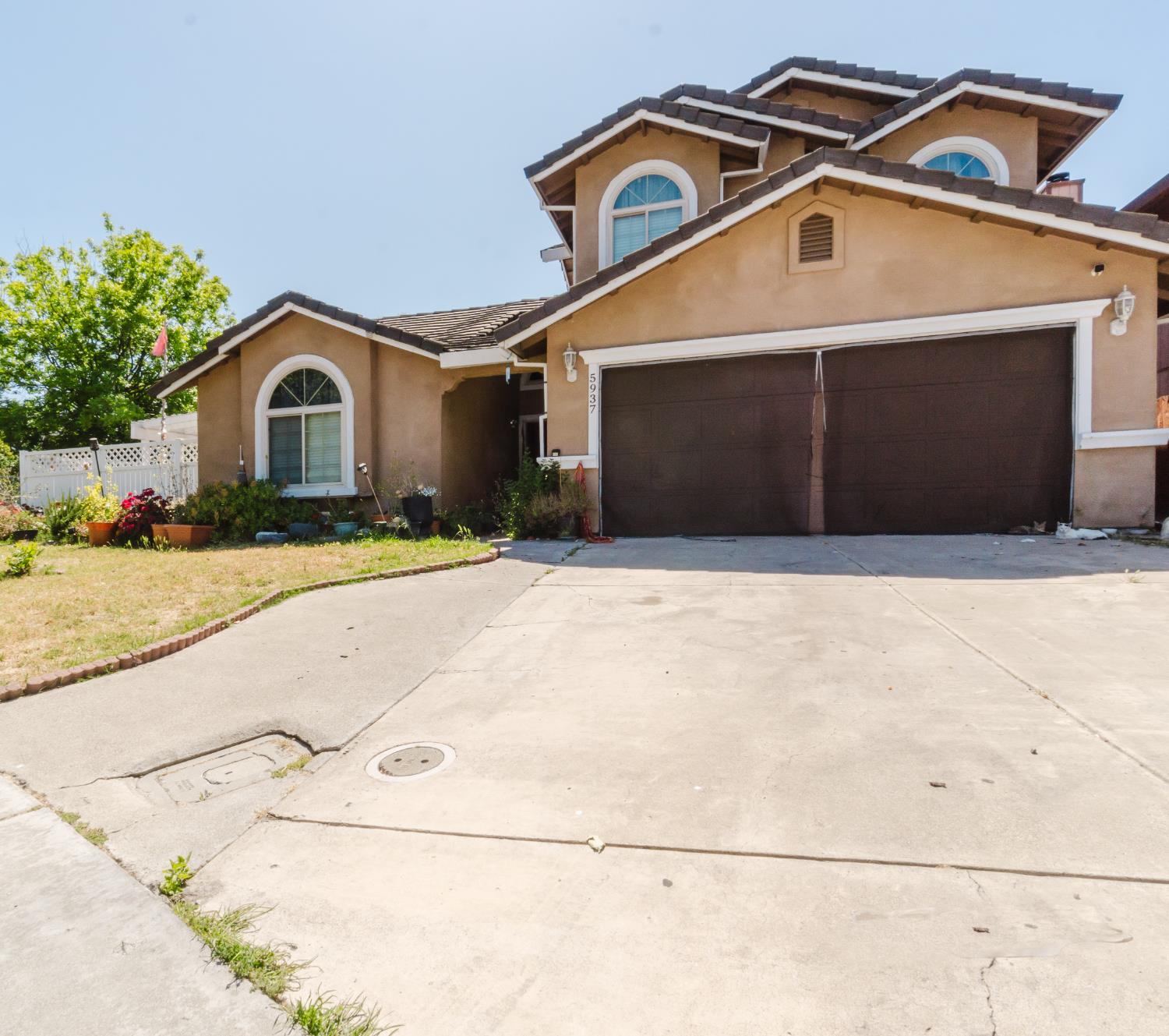 Mustang Place, Stockton, California image 18