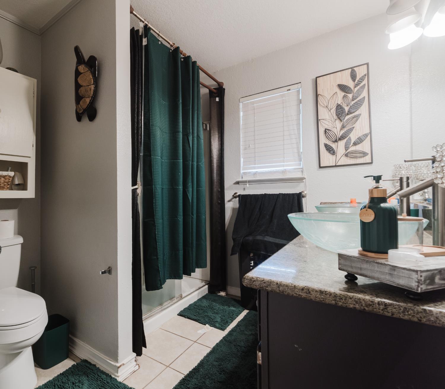 Mustang Place, Stockton, California image 10