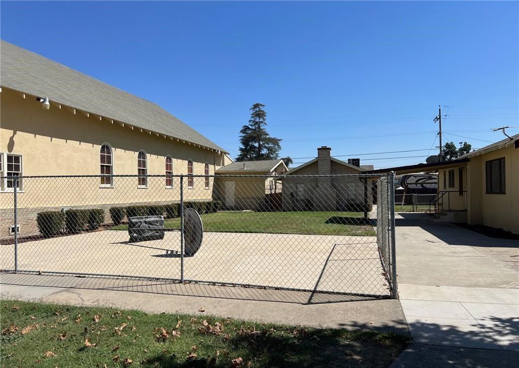 Detail Gallery Image 4 of 21 For 601 Trinity Ave, Chowchilla,  CA 93610 - – Beds | – Baths