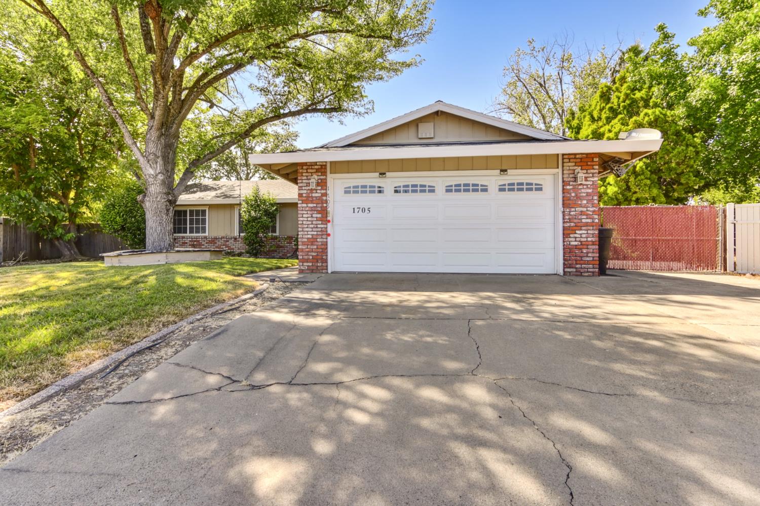 Oak Creek Court, Roseville, California image 48