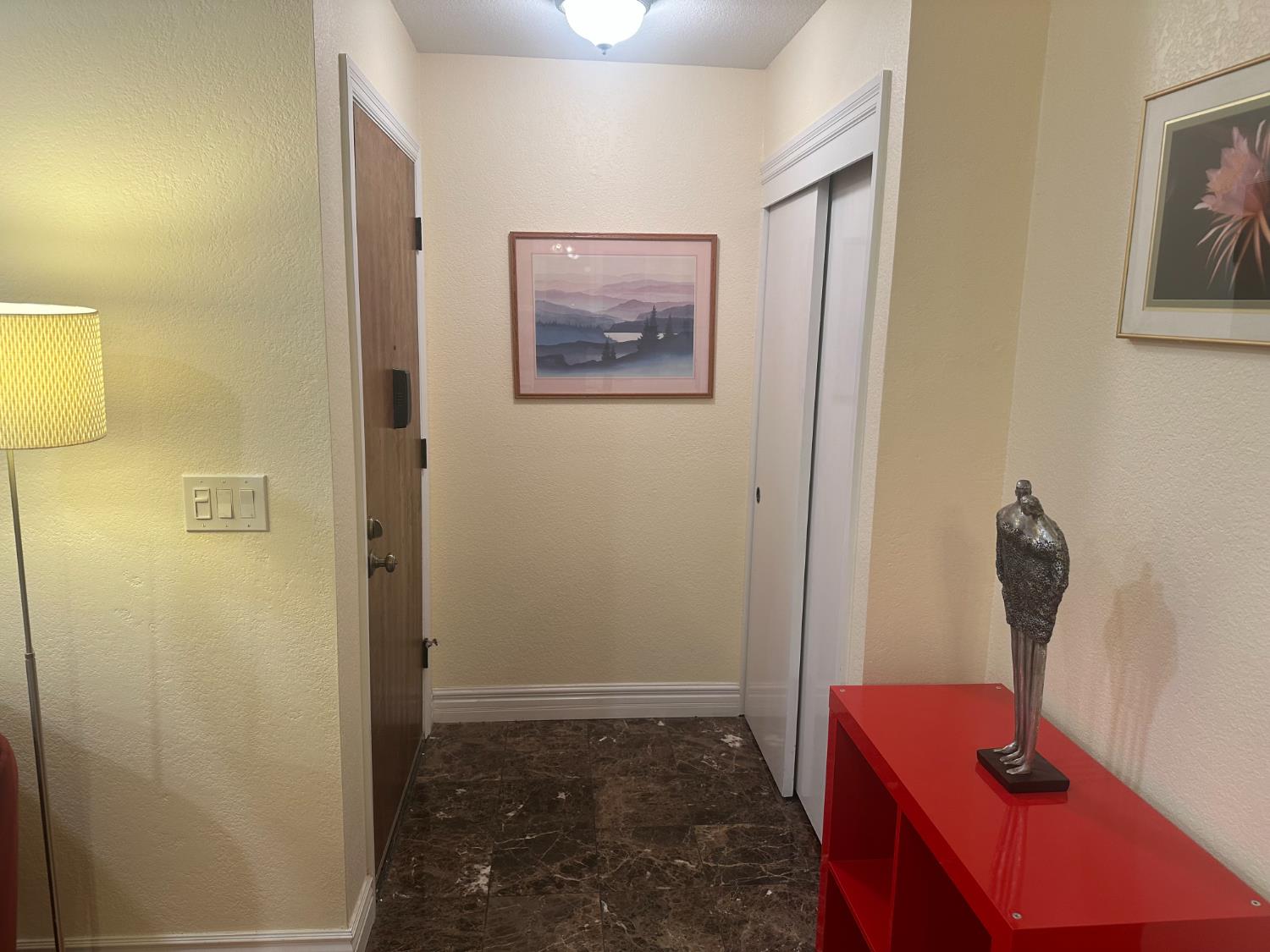 Photo #5: 225068739 Listing: Photo #5