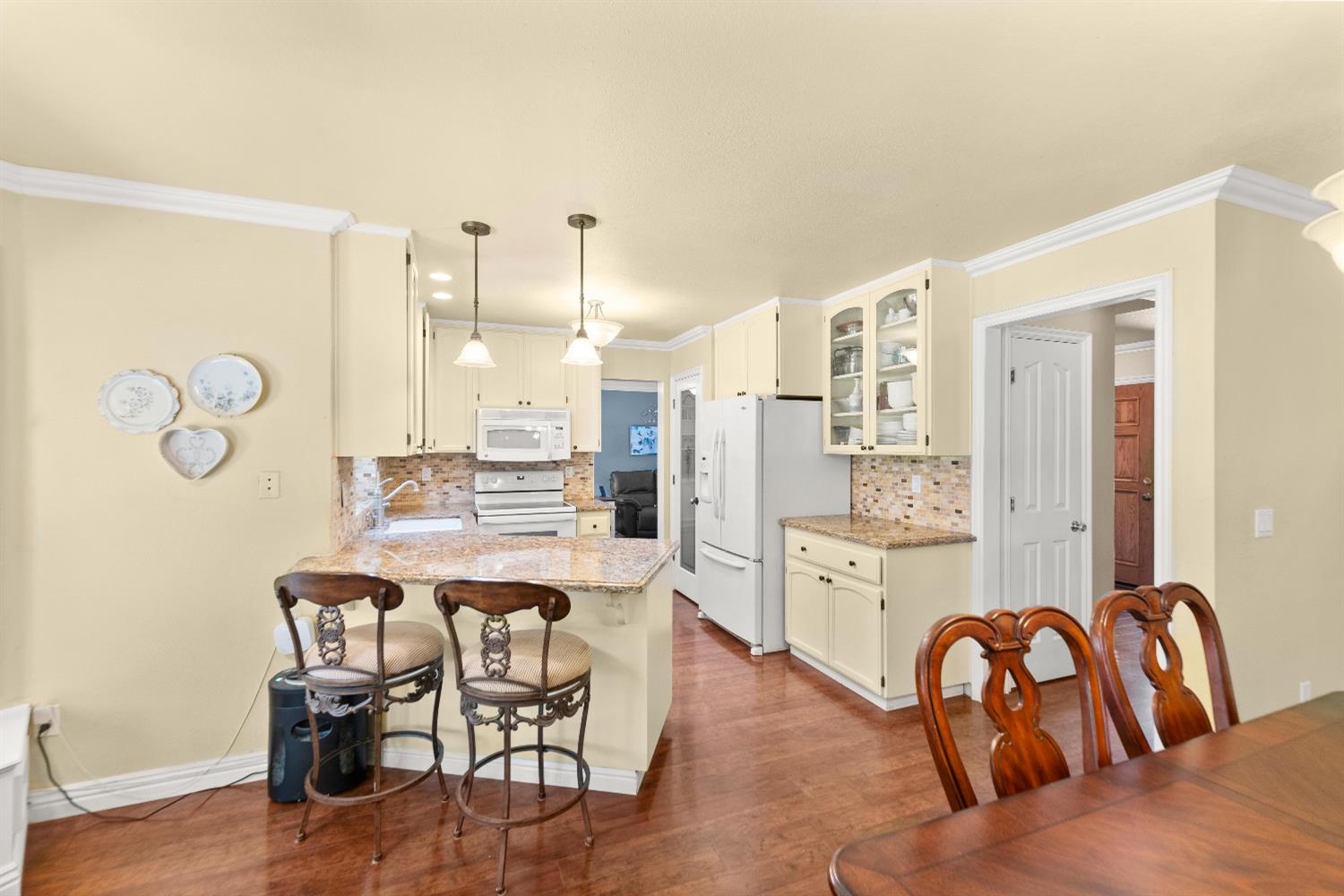 Crown Prince Court, Elk Grove, California image 6