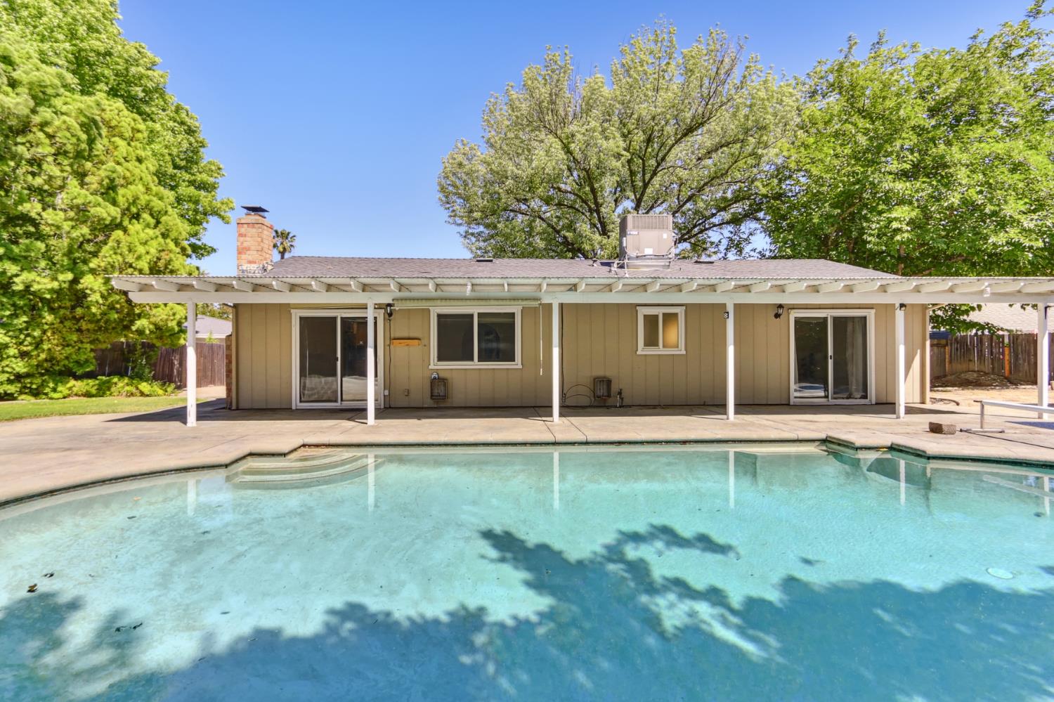 Oak Creek Court, Roseville, California image 33