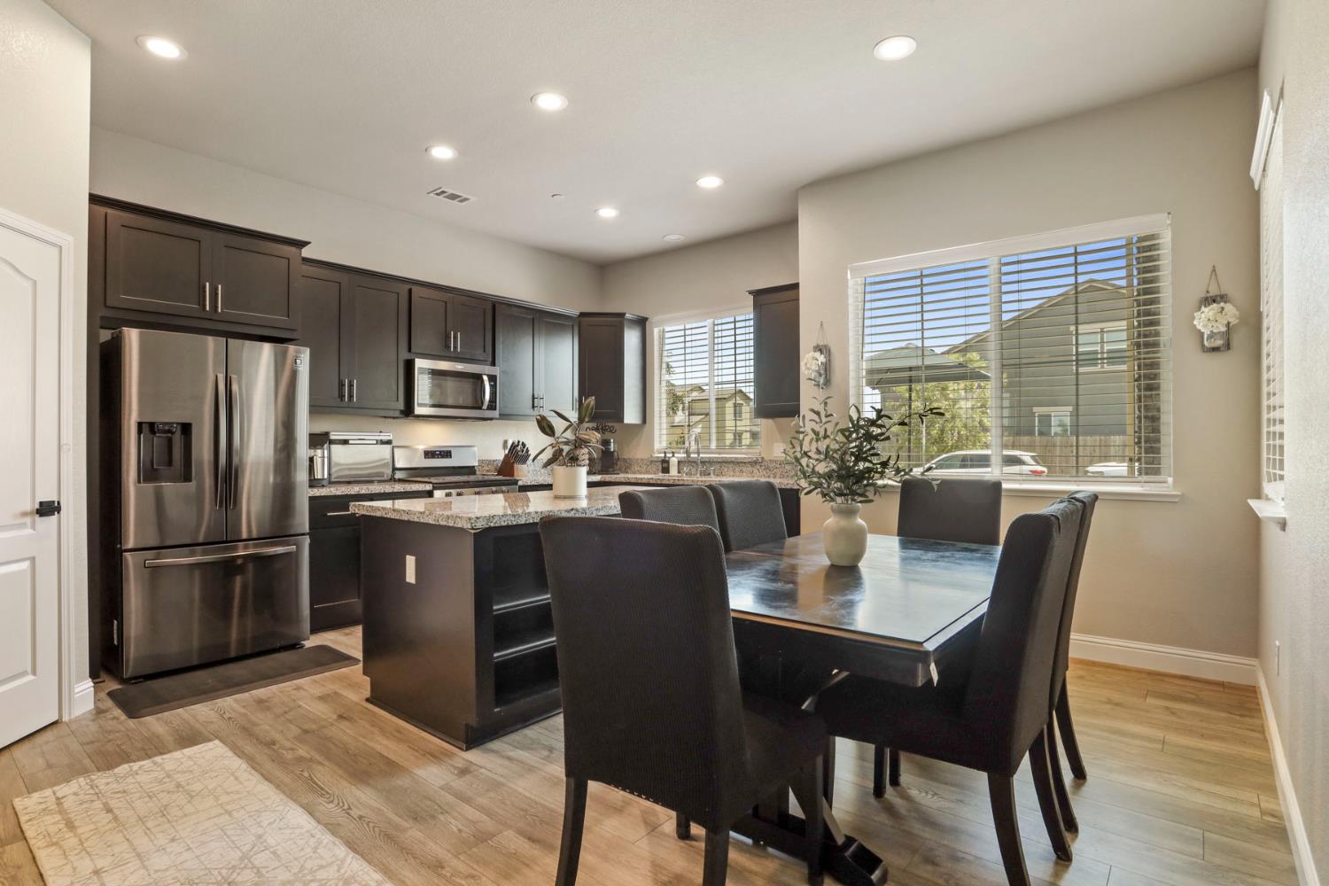 Salvador Way, Manteca, California image 9