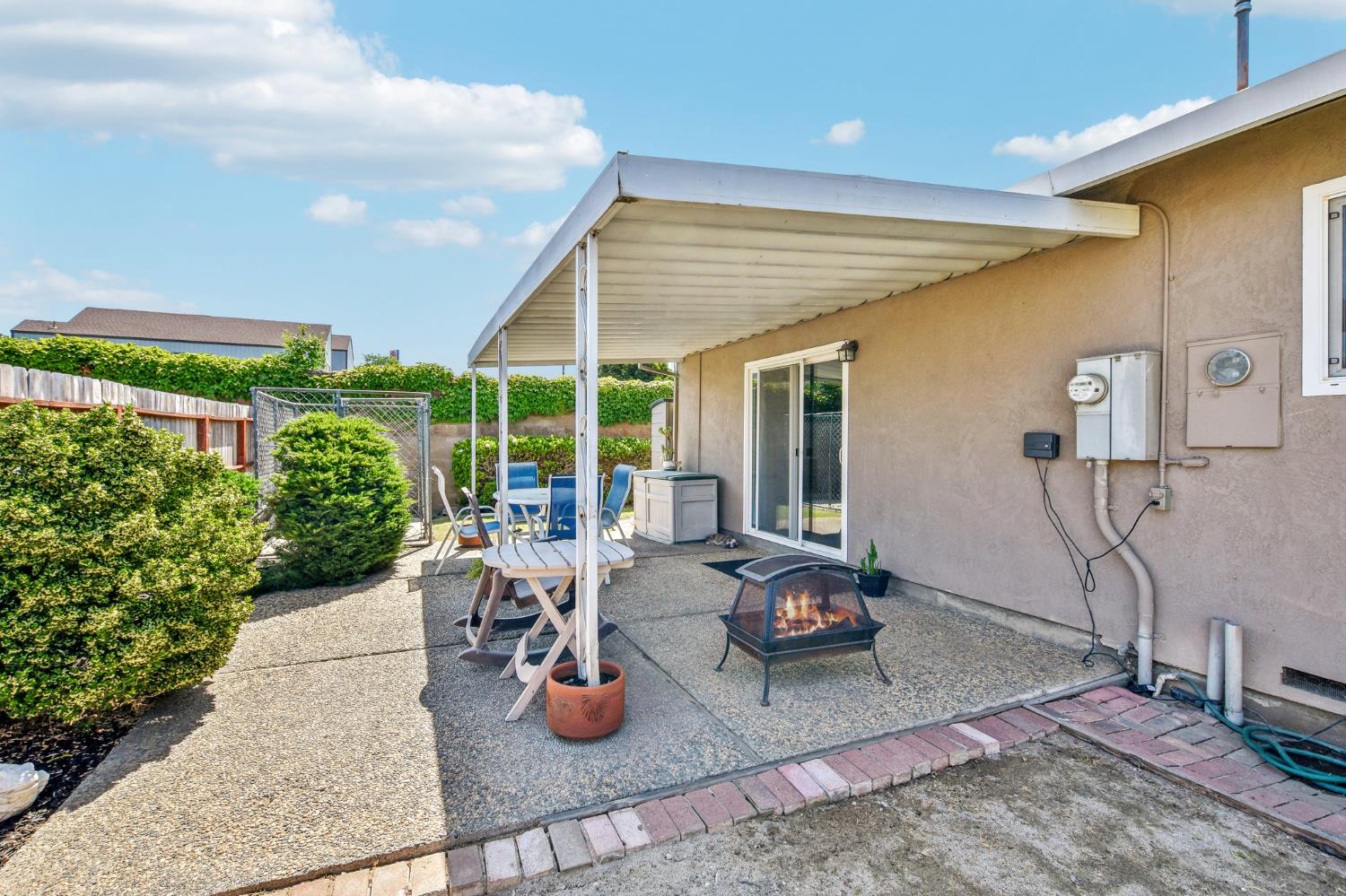 Elm Avenue, Galt, California image 19