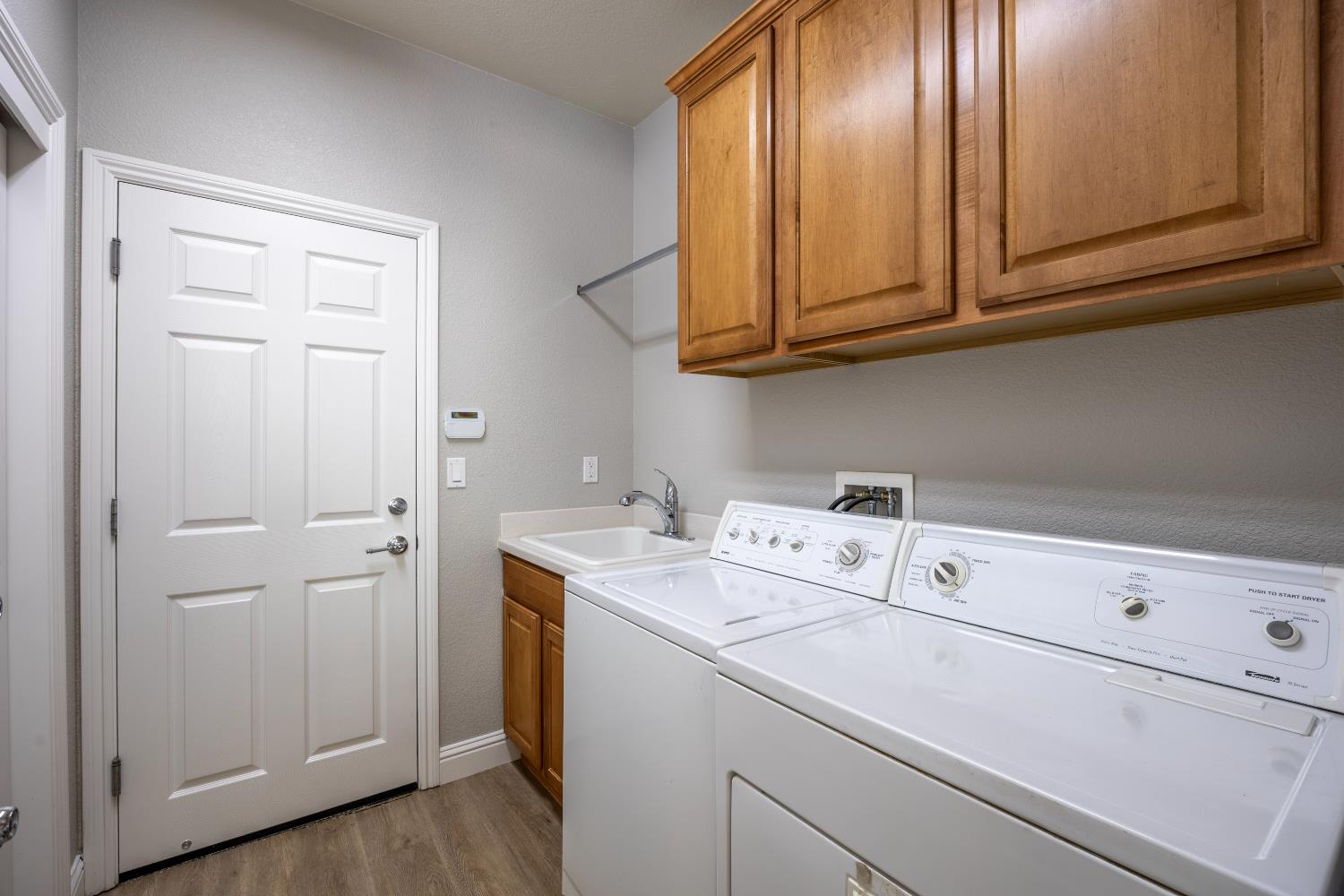 Rose Briar Place, Manteca, California image 34
