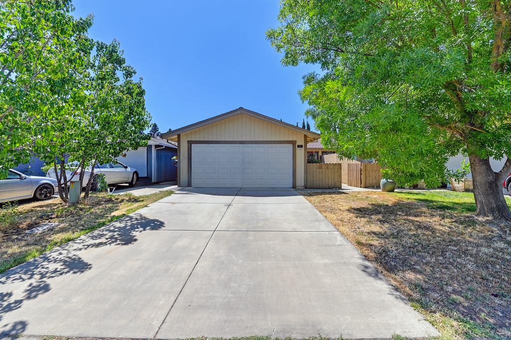 9350 Camada Court, Elk Grove, California image 3