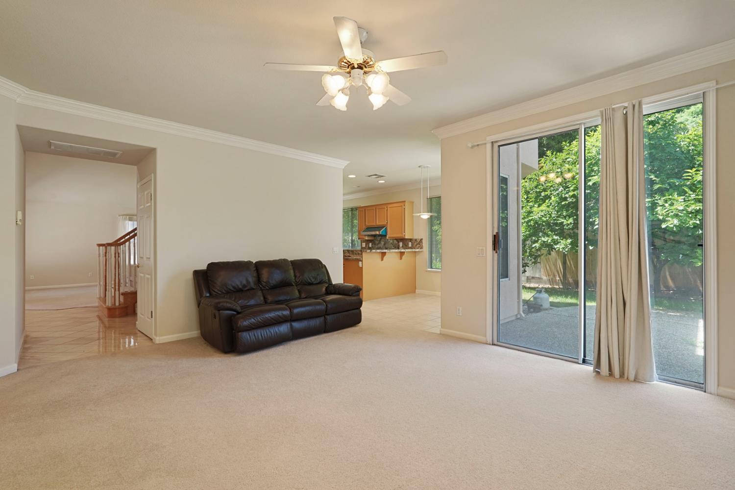 Detail Gallery Image 22 of 50 For 1053 L Aloutte Way, Sacramento,  CA 95831 - 4 Beds | 3 Baths