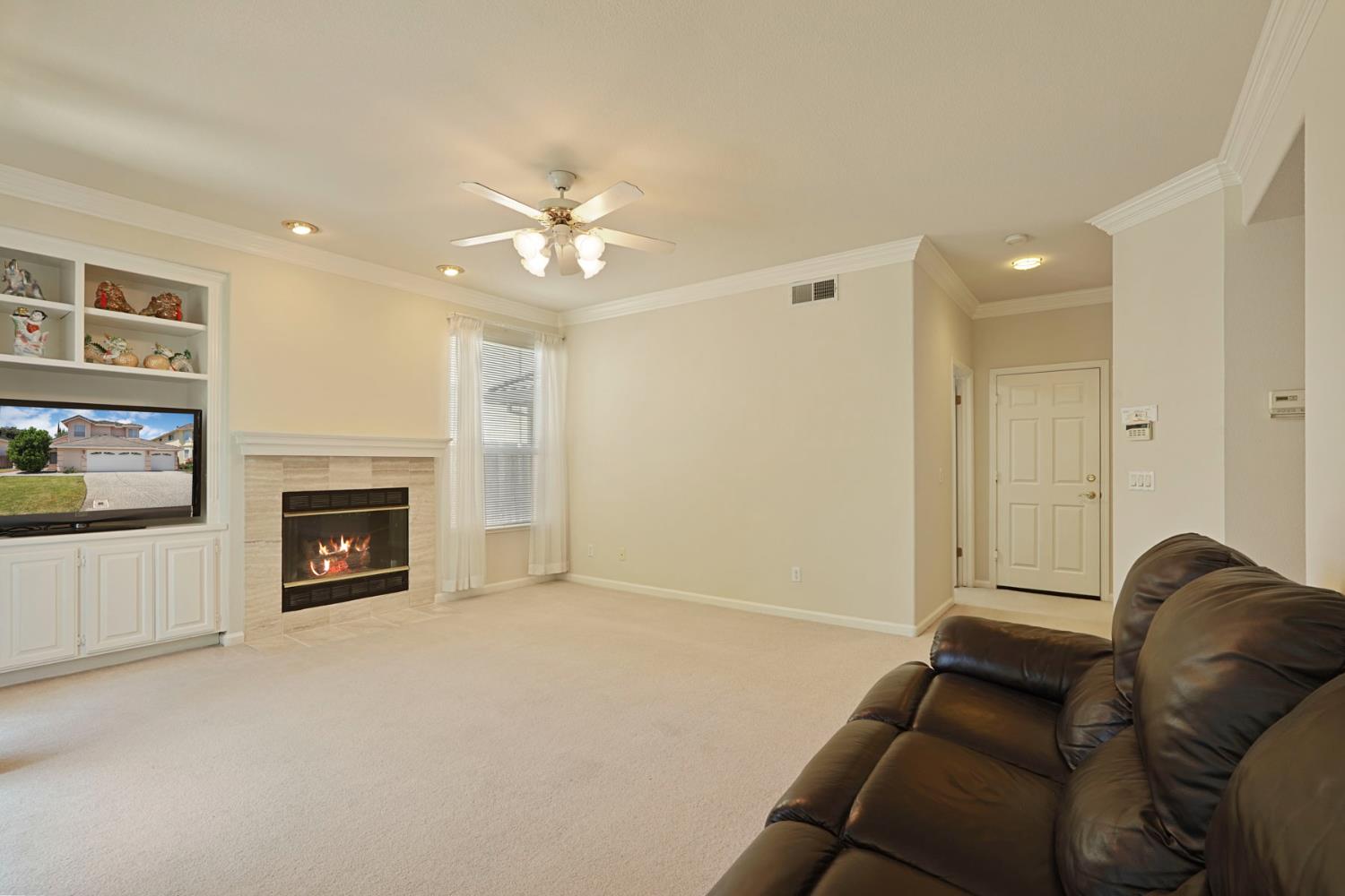 Detail Gallery Image 20 of 50 For 1053 L Aloutte Way, Sacramento,  CA 95831 - 4 Beds | 3 Baths