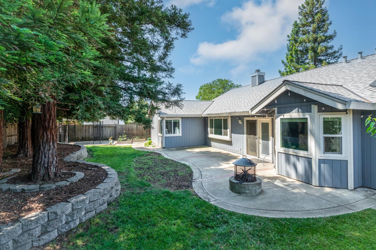 Lichen Drive, Citrus Heights, California image 25