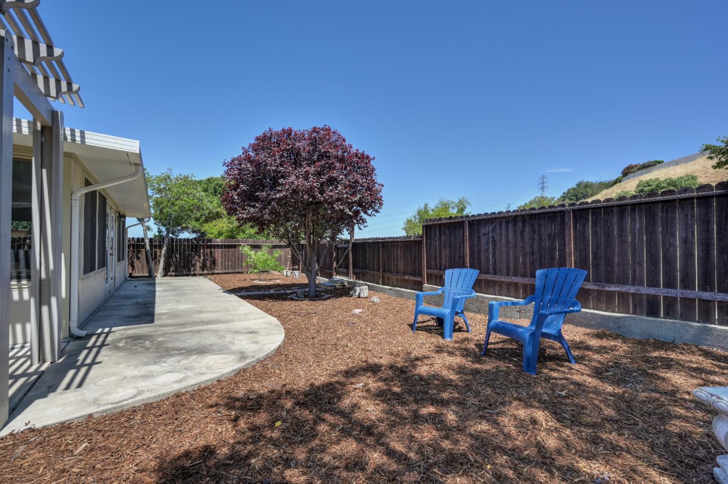 Clark Court, Pinole, California image 20