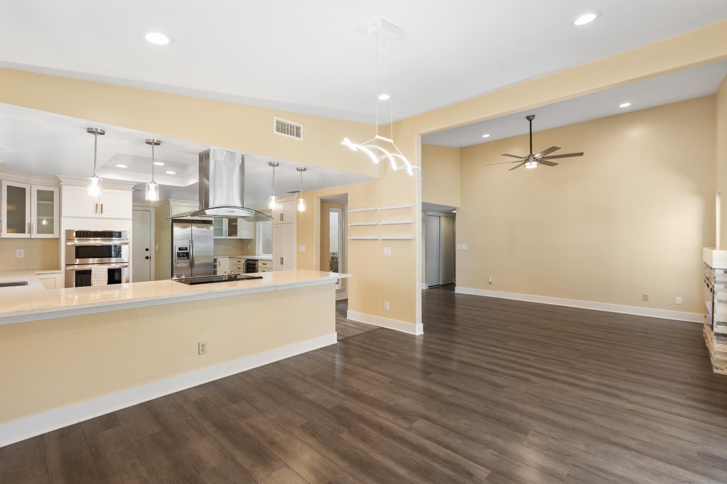 Glen Alder Way, Sacramento, CA, 95826-4058
