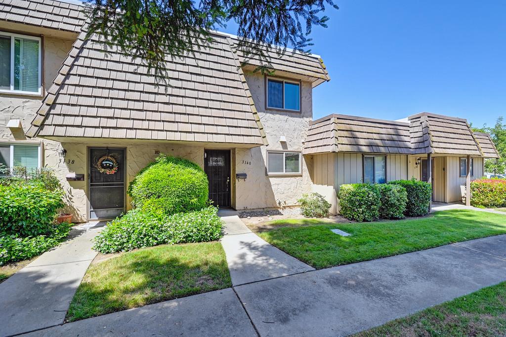 Photo #2: 225061030 Listing 