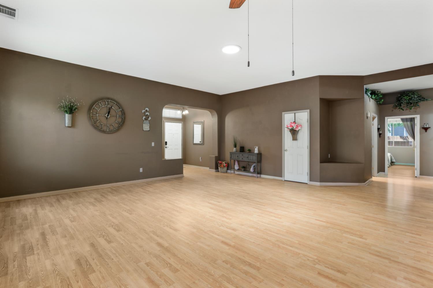 Robert Gabriel Drive, Tracy, California image 8