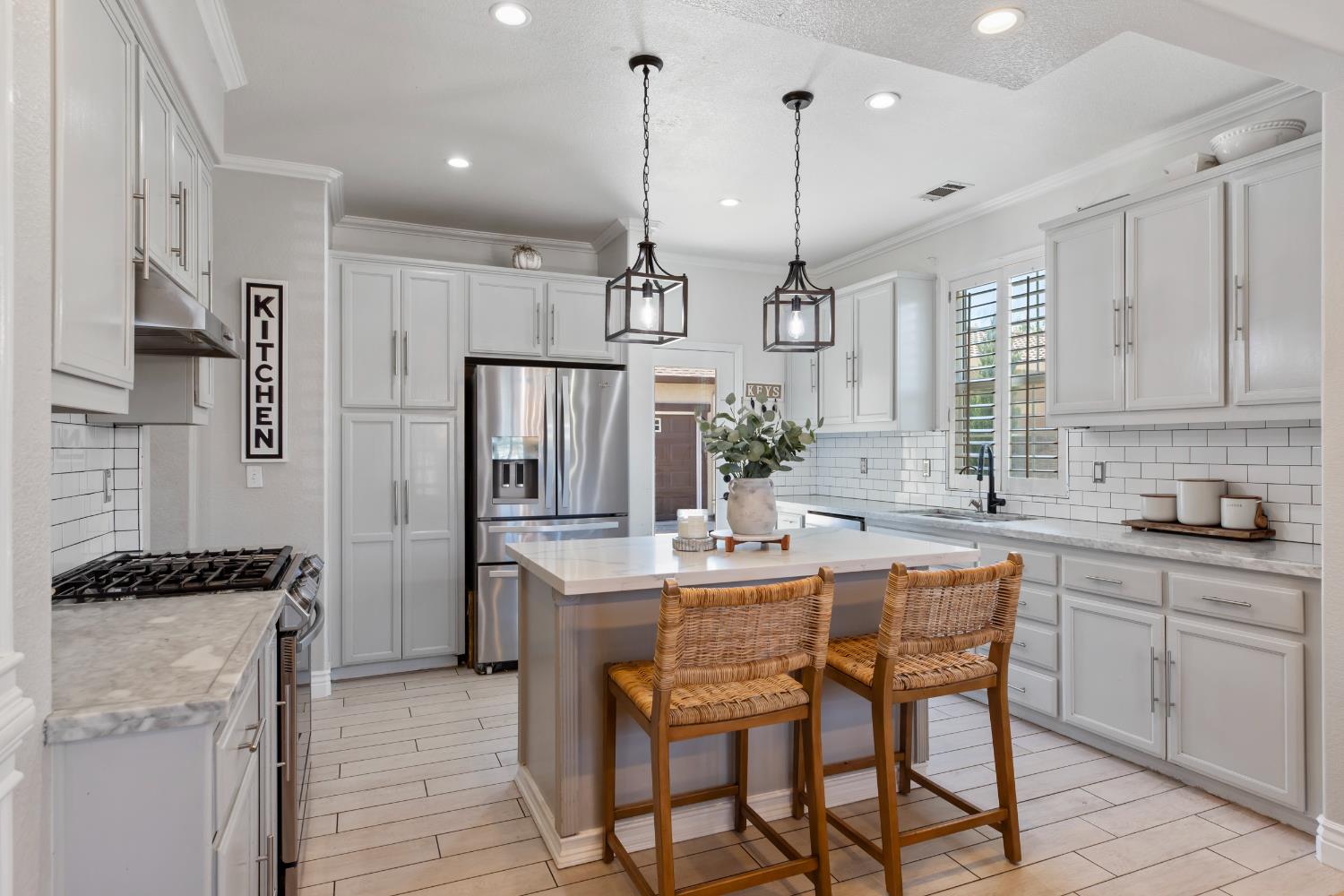Nicol Way, Manteca, California image 11