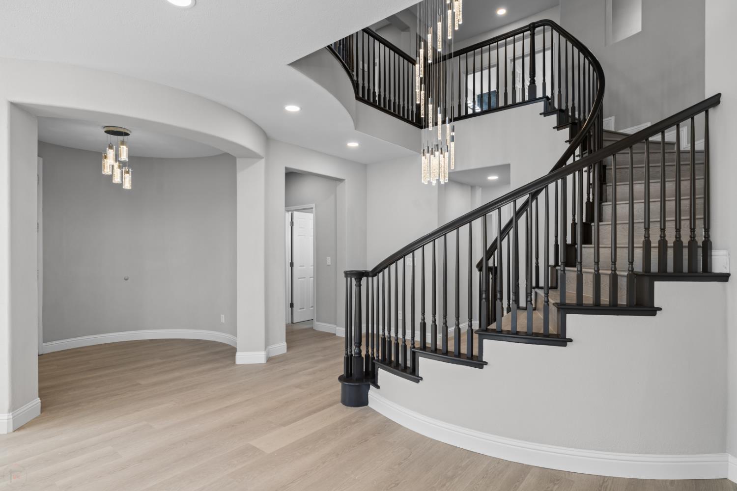 Detail Gallery Image 38 of 82 For 2431 Ogden Sannazor Ct, Tracy,  CA 95377 - 6 Beds | 4/1 Baths
