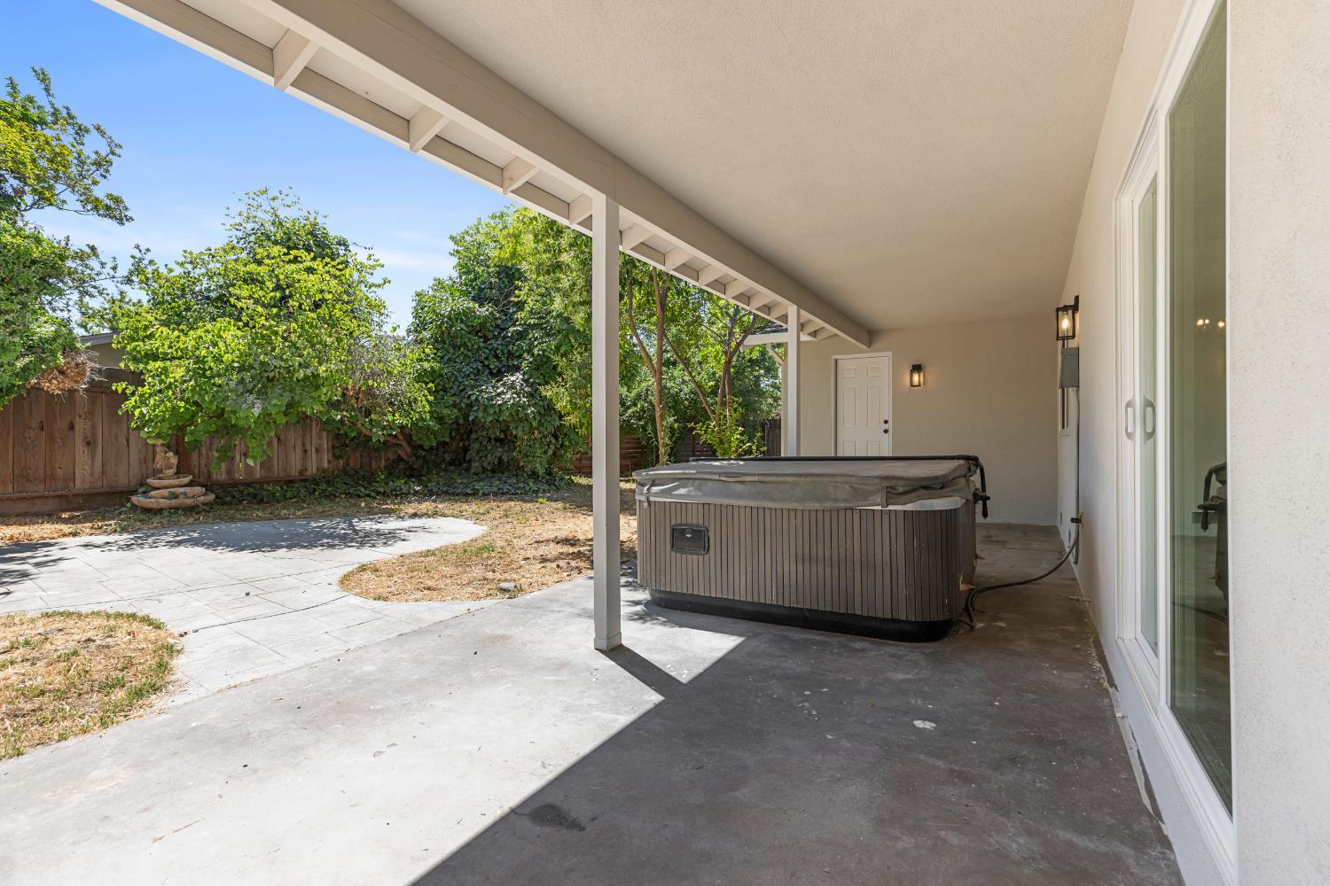 Norton Avenue, Modesto, California image 33