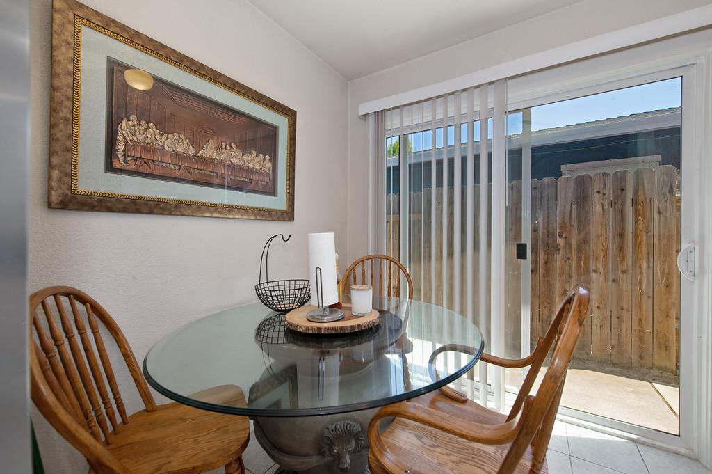 9350 Camada Court, Elk Grove, California image 11