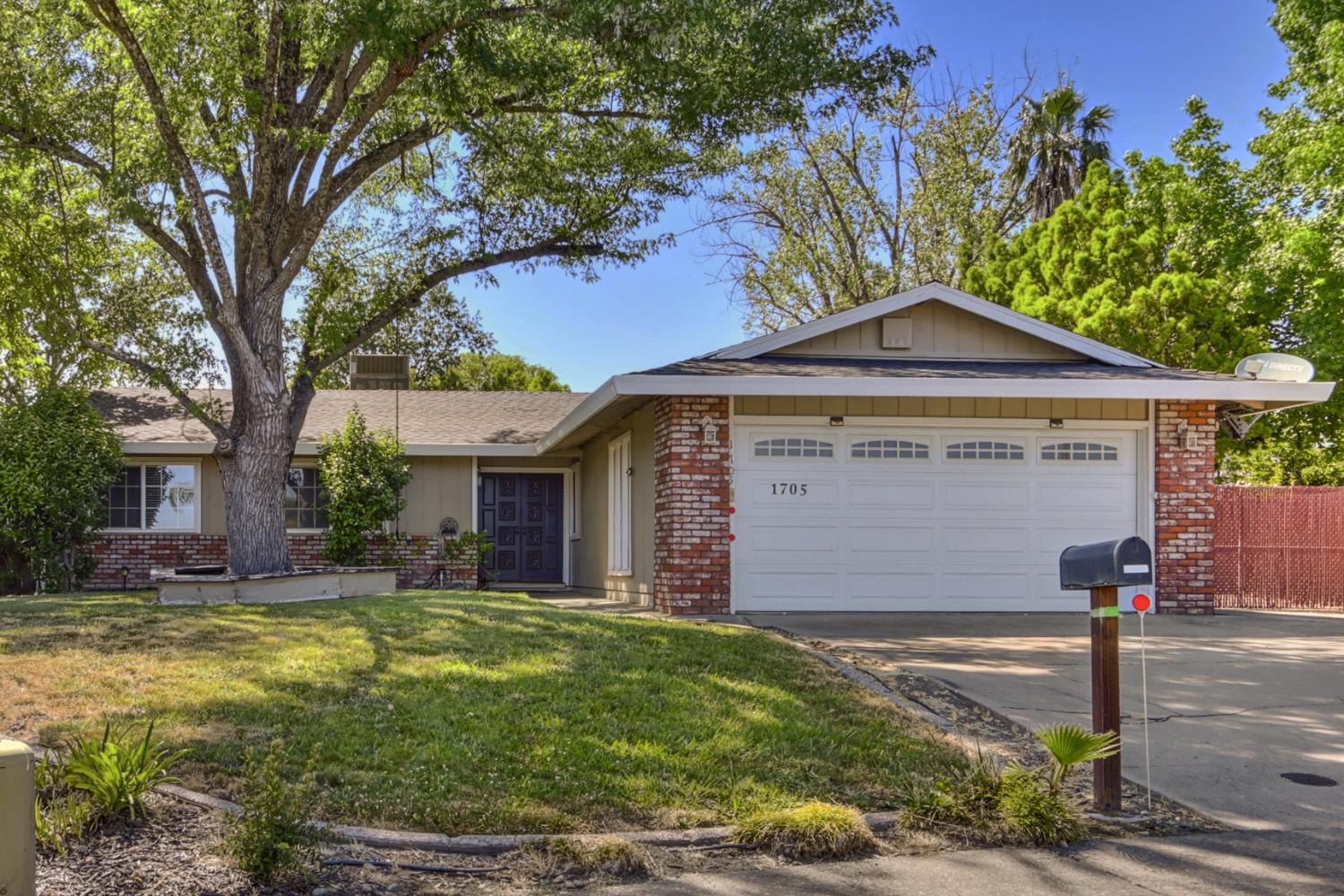 Oak Creek Court, Roseville, California image 50