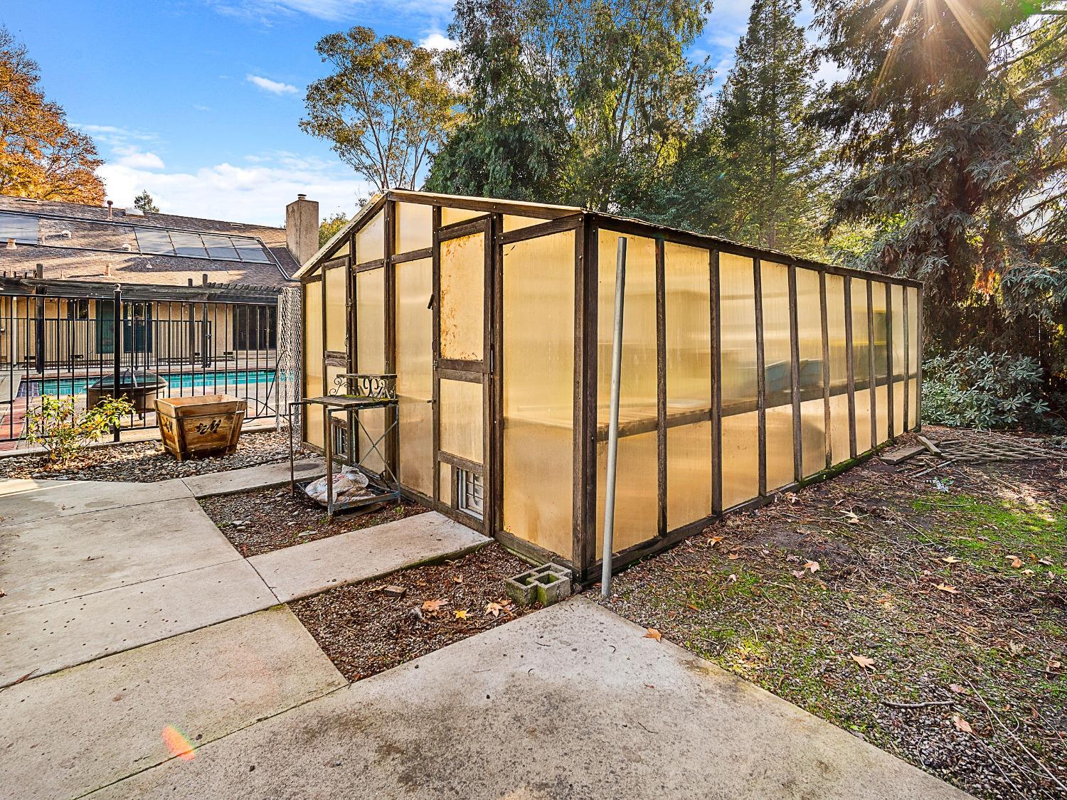 Laron Court, Stockton, California image 30