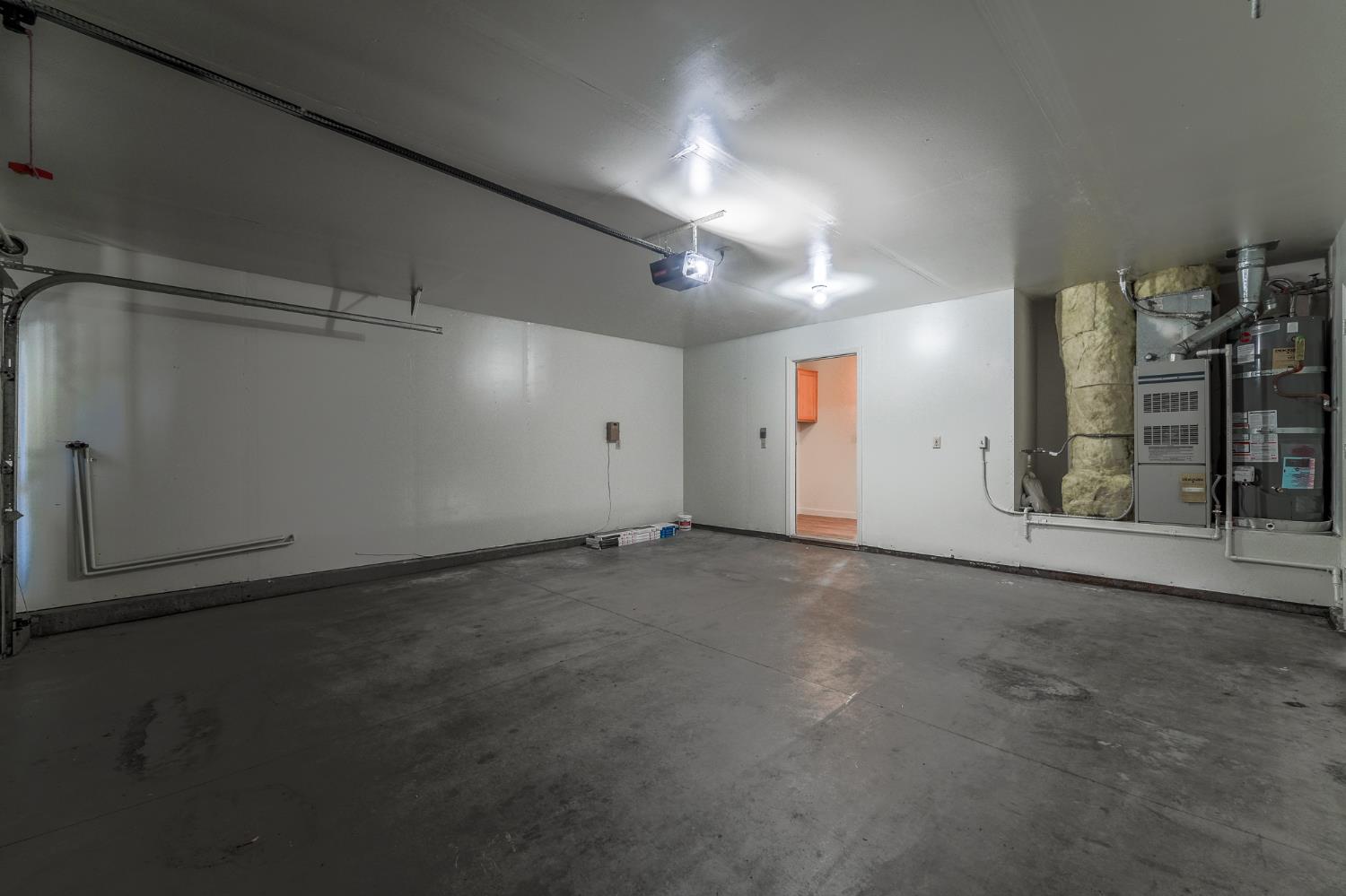 Colony Manor, Riverbank, California image 33