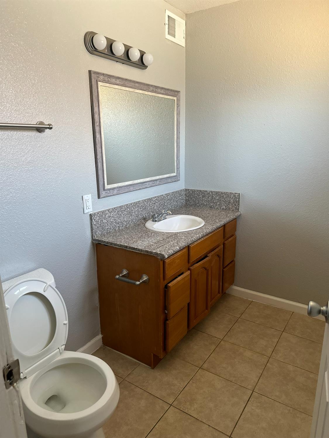 Birmingham Way, Rancho Cordova, California image 29