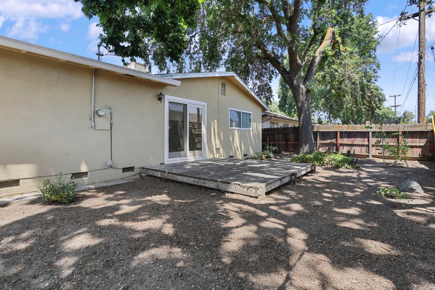 Jasmine Avenue, Stockton, California image 31