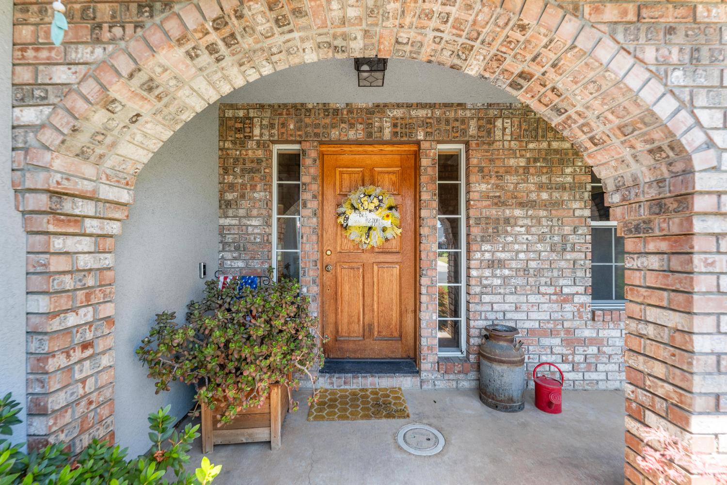 Crown Prince Court, Elk Grove, California image 2