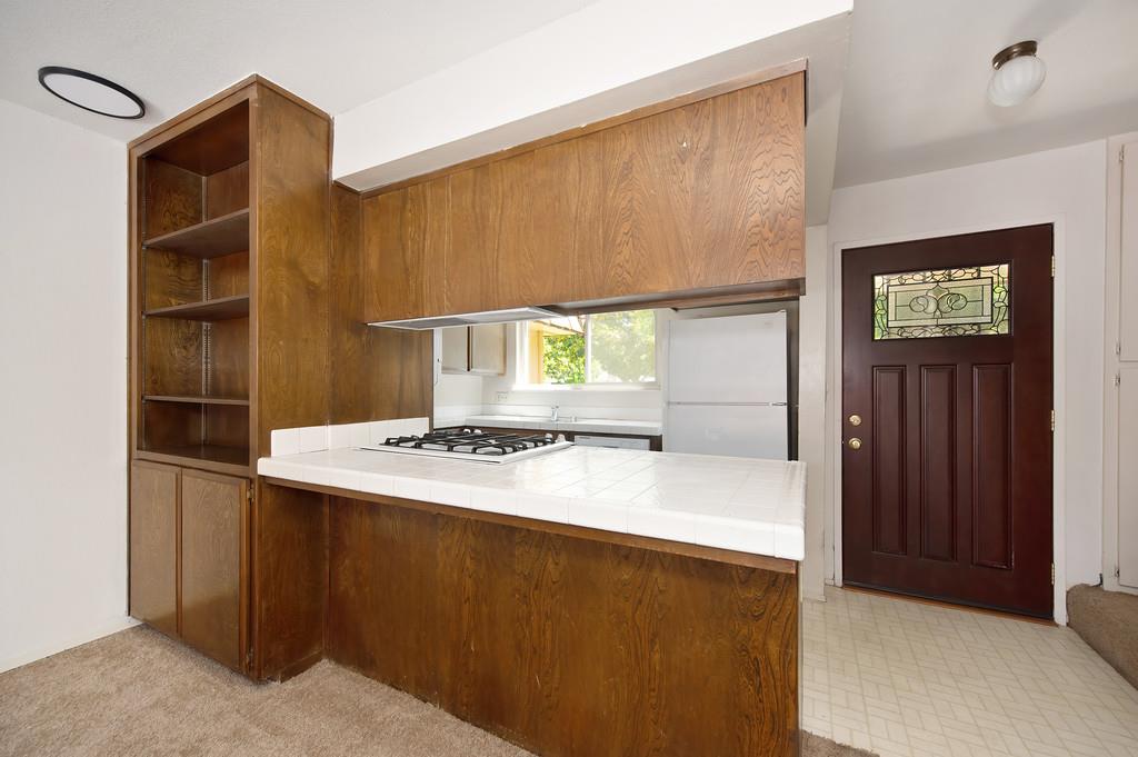 Photo #3: 225061030 Listing 