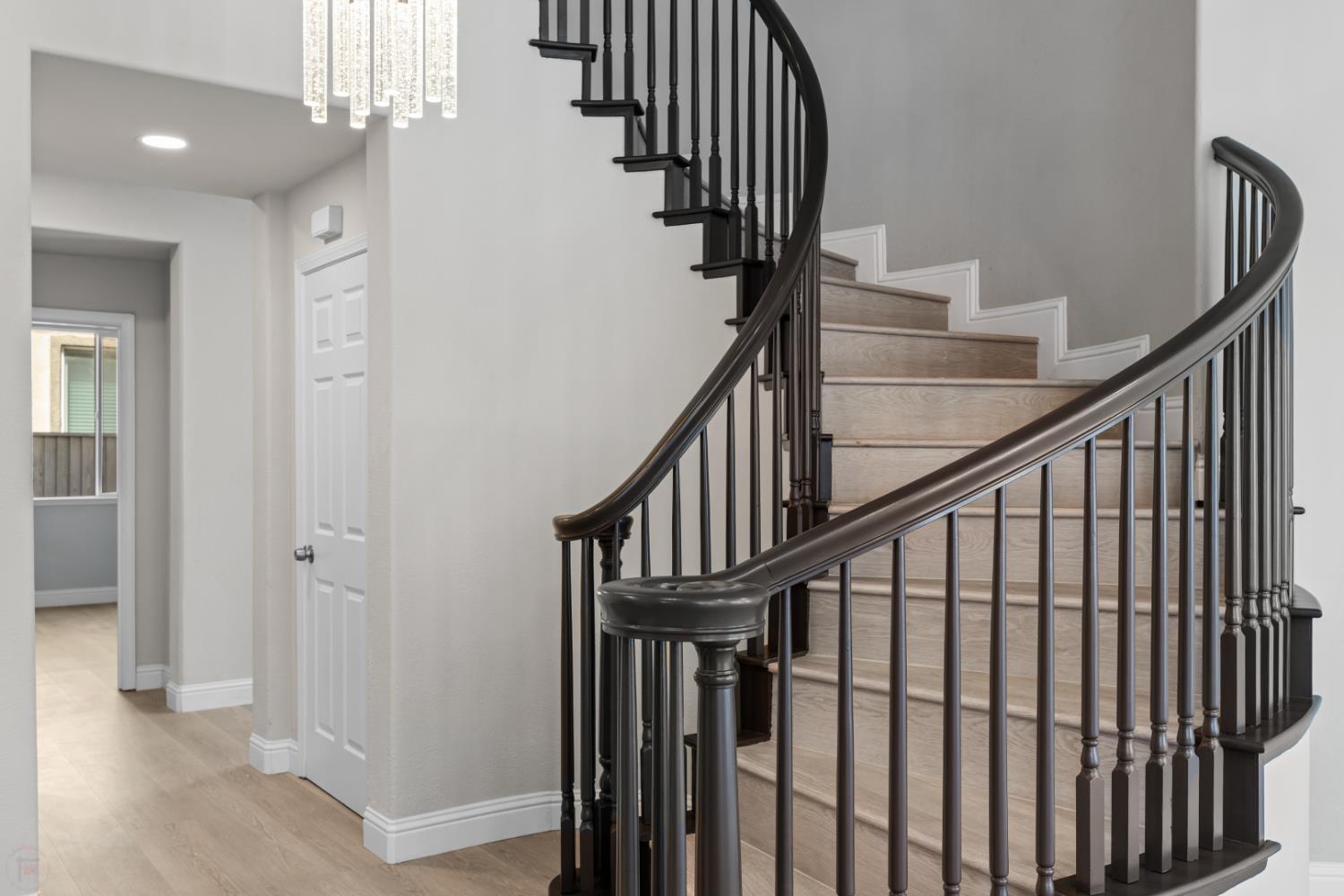 Detail Gallery Image 42 of 82 For 2431 Ogden Sannazor Ct, Tracy,  CA 95377 - 6 Beds | 4/1 Baths