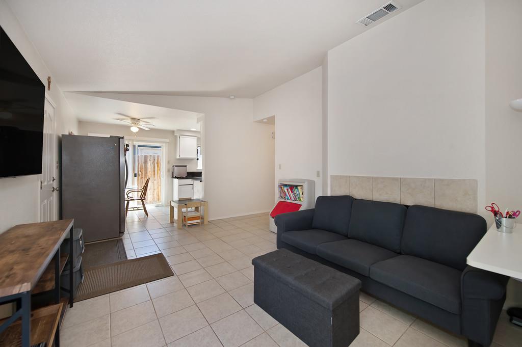 9350 Camada Court, Elk Grove, California image 6