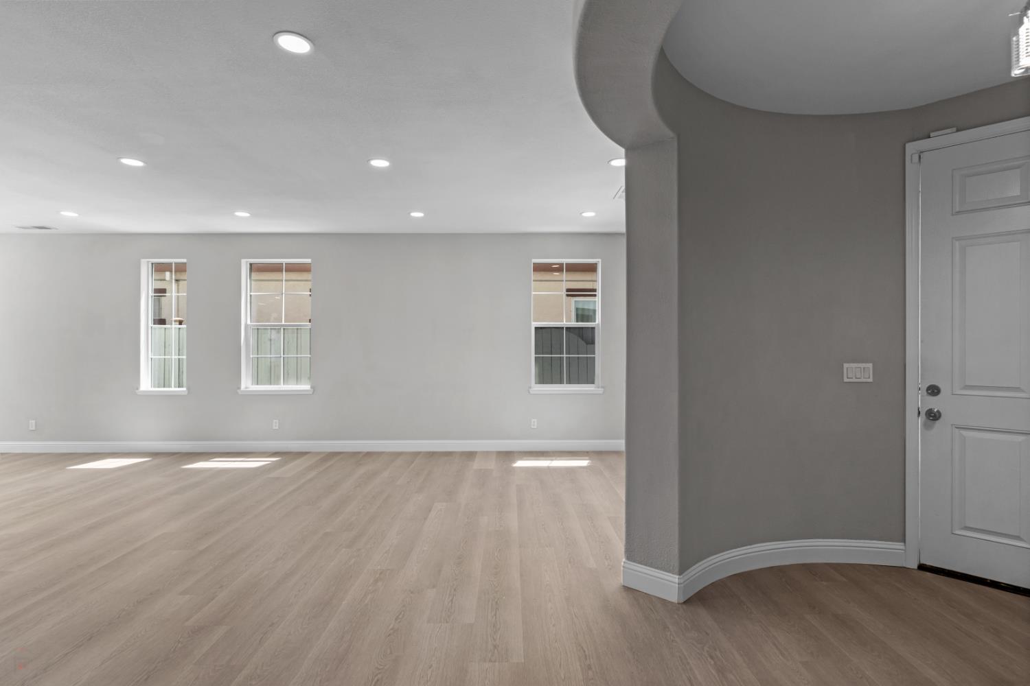 Detail Gallery Image 10 of 82 For 2431 Ogden Sannazor Ct, Tracy,  CA 95377 - 6 Beds | 4/1 Baths