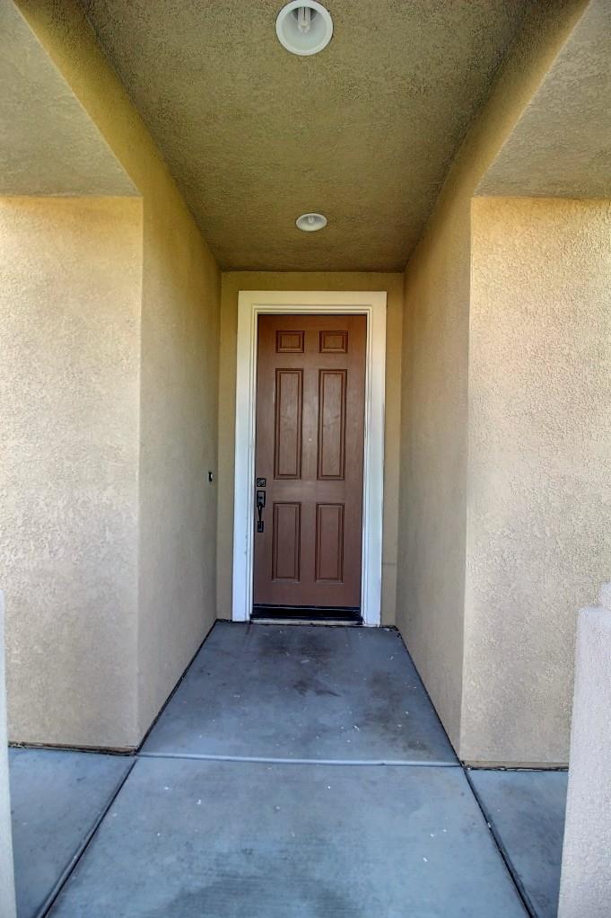 Pinot Blanc Court, Los Banos, California image 7