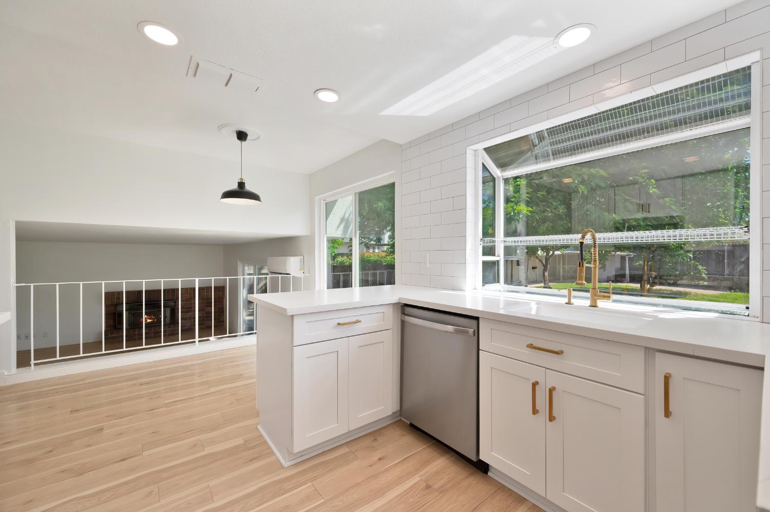 Coral Oak Way, Citrus Heights, California image 12