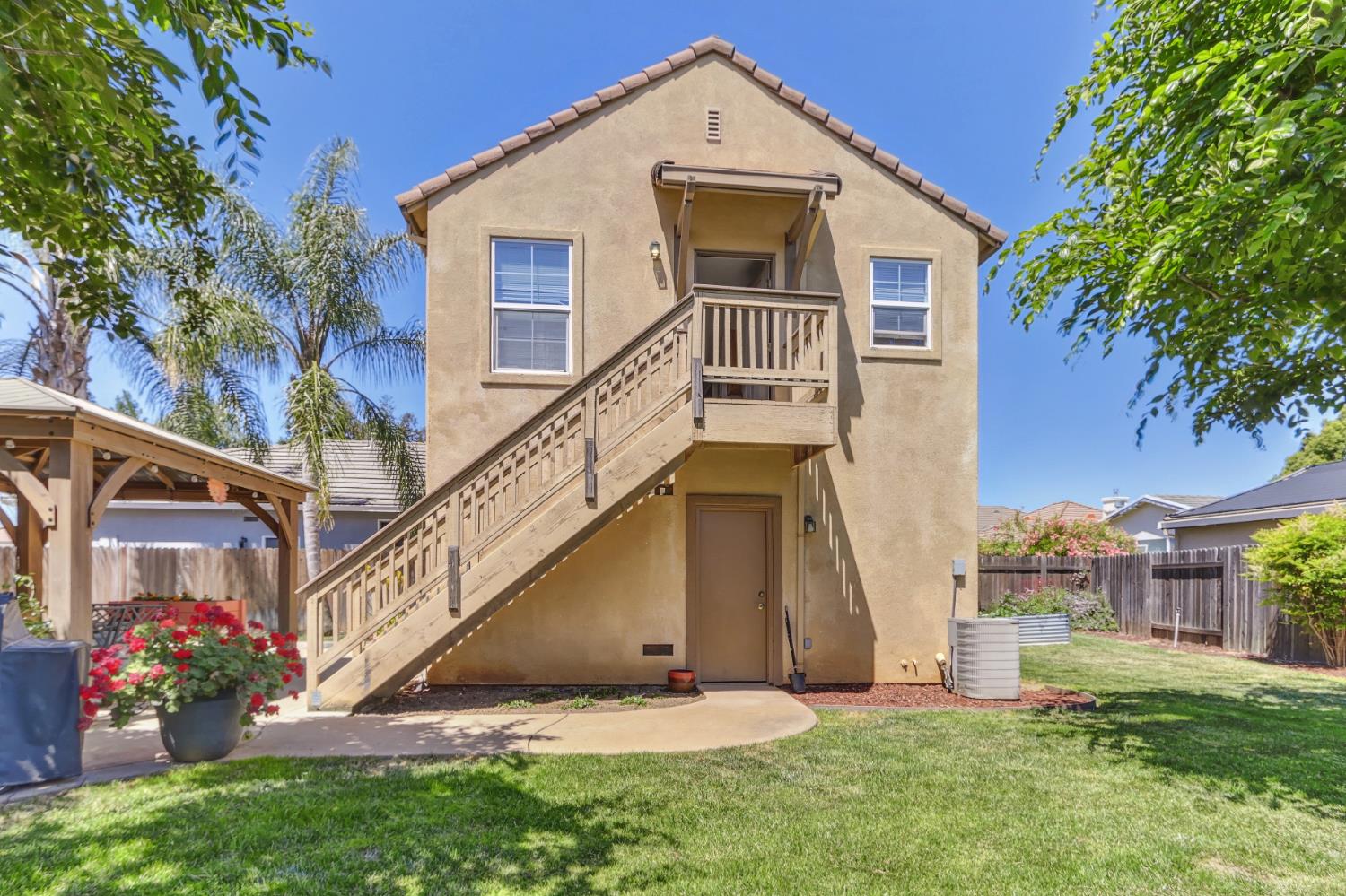 Sage Ranch Court, Elk Grove, California image 42