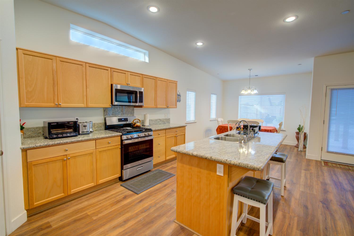Roma Street, Madera, California image 6