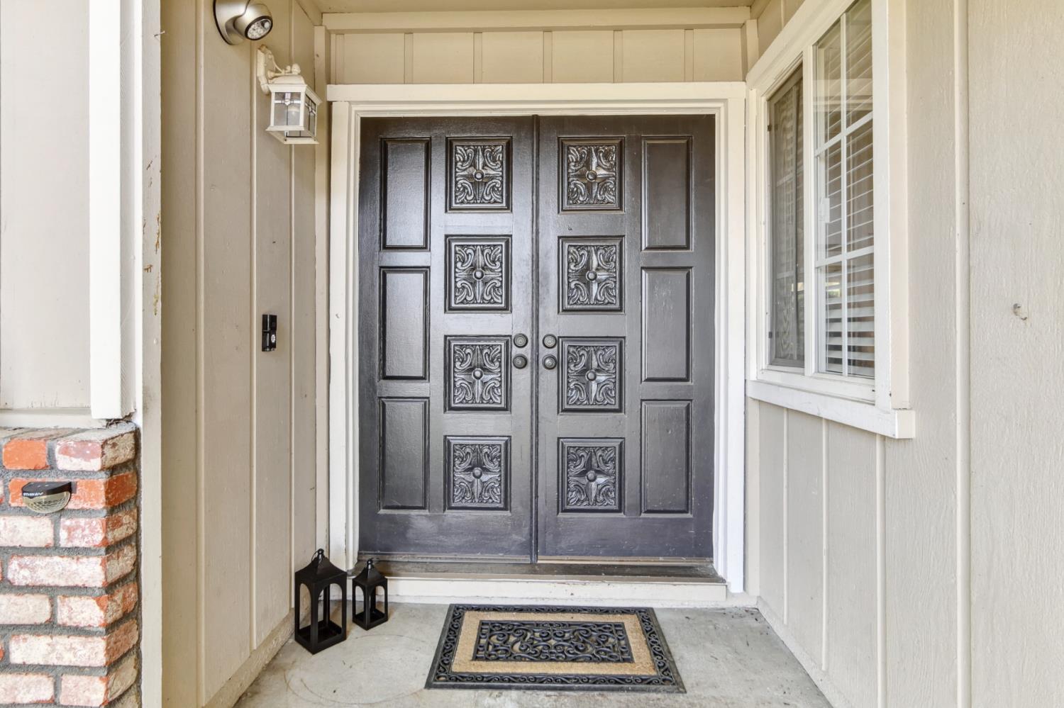 Oak Creek Court, Roseville, California image 3