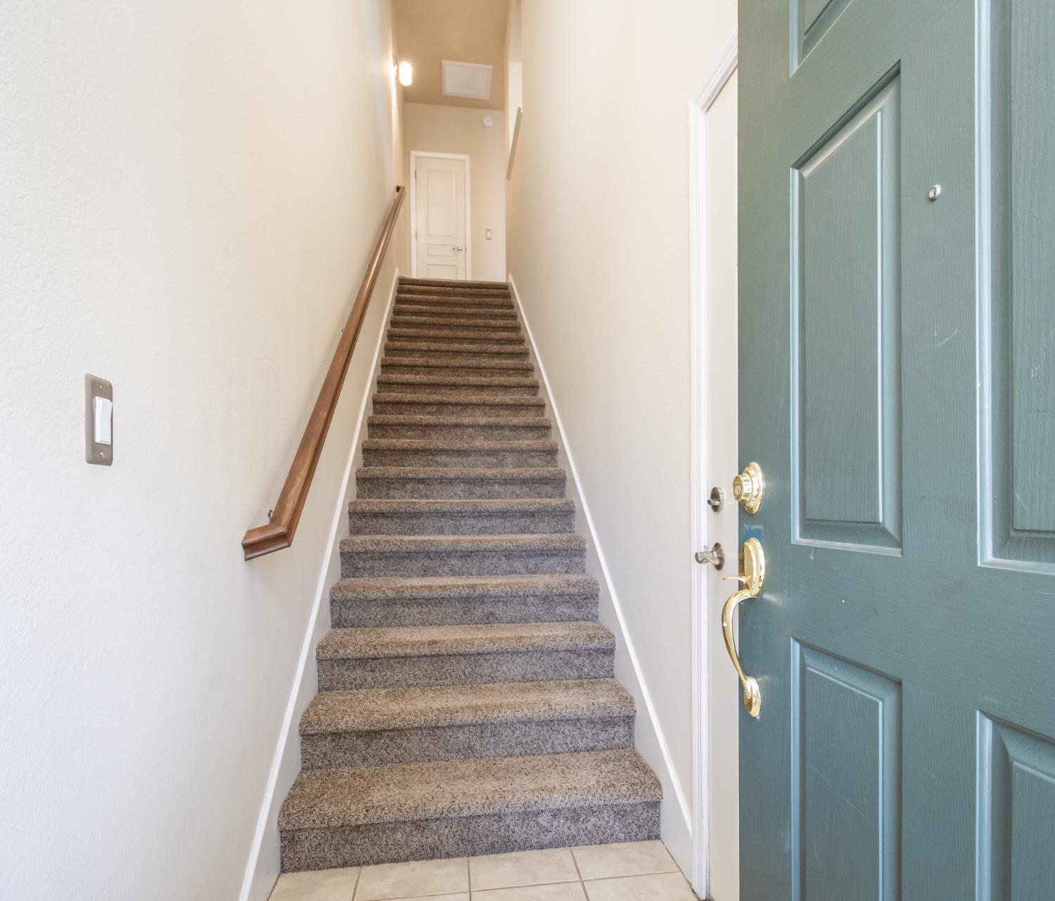 Photo #7: 225068677 Listing: Photo #7