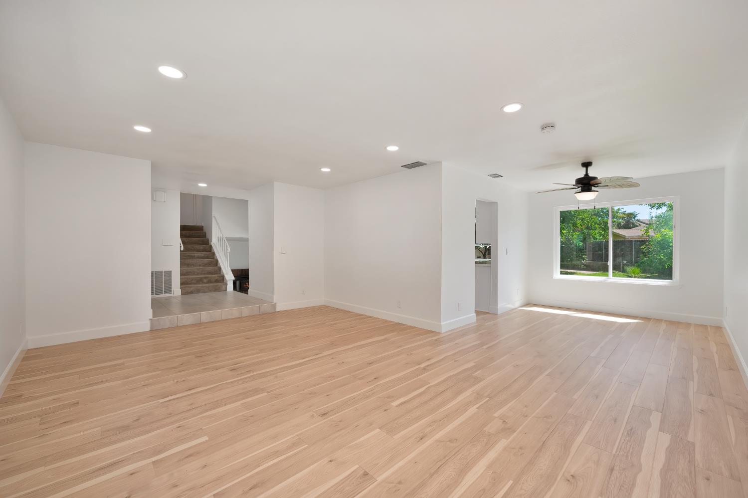 Coral Oak Way, Citrus Heights, California image 9