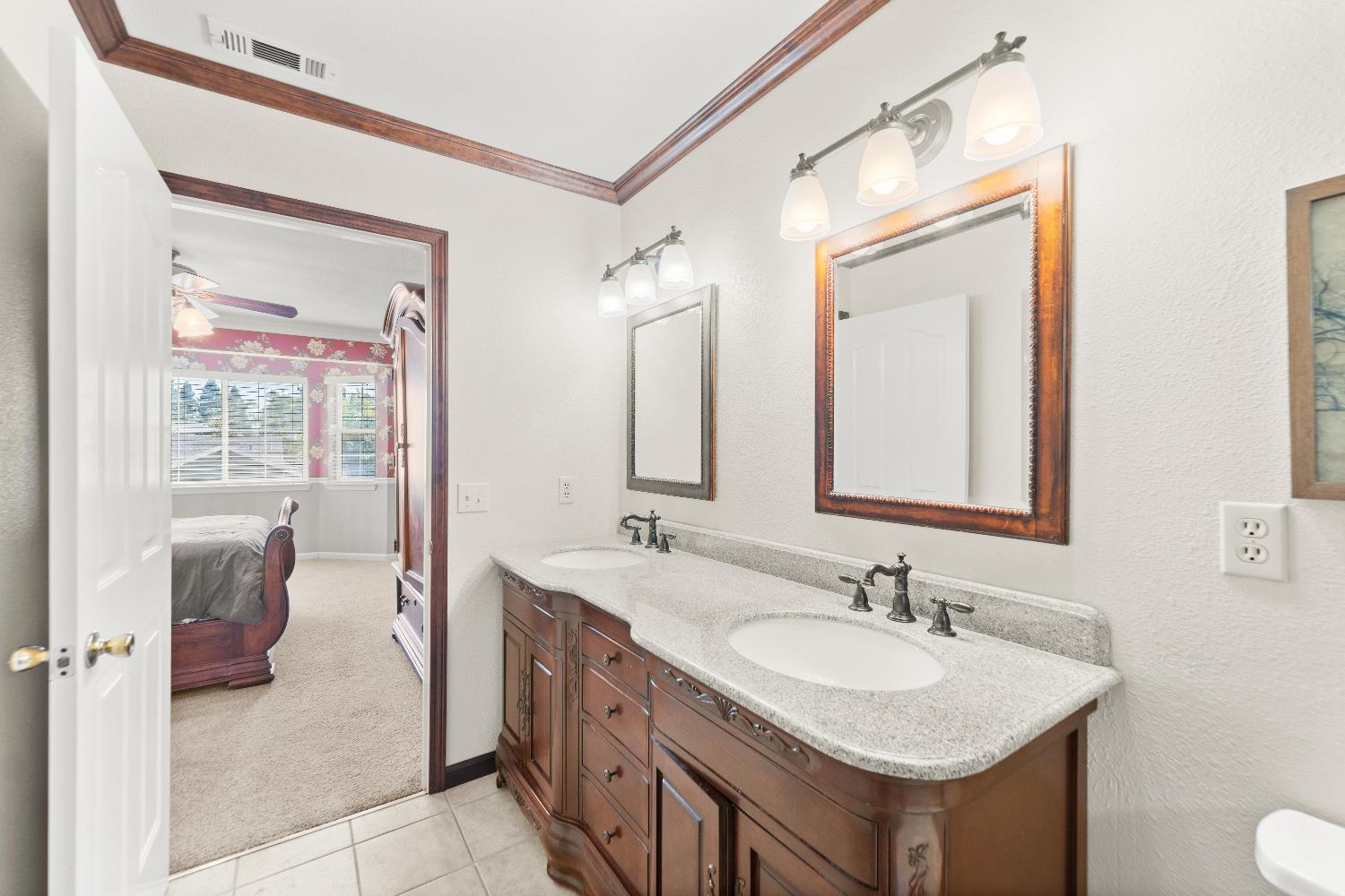 Crown Prince Court, Elk Grove, California image 33