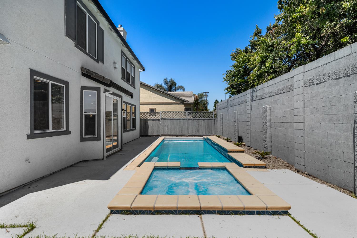 Detail Gallery Image 78 of 82 For 2431 Ogden Sannazor Ct, Tracy,  CA 95377 - 6 Beds | 4/1 Baths