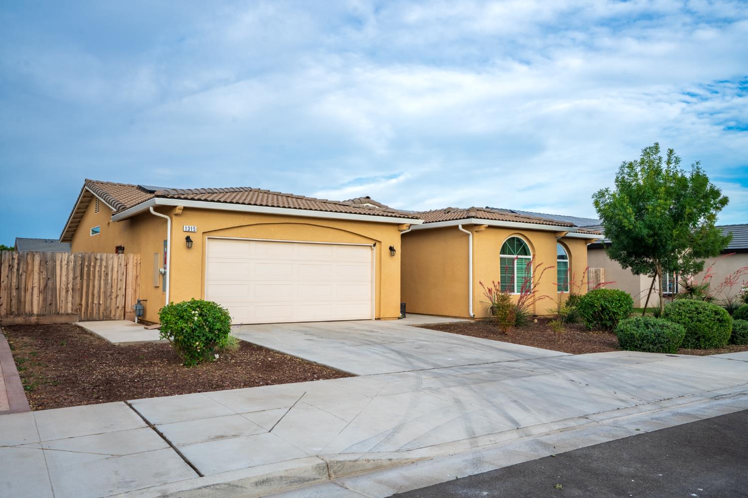 Roma Street, Madera, California image 2